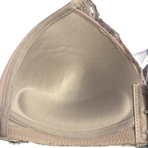 38-40 B NWOT Front Closure Bra - Picture 6 of 6